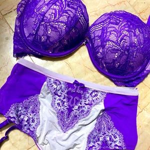 Victoria Secret set push up bra 34DD and panties S